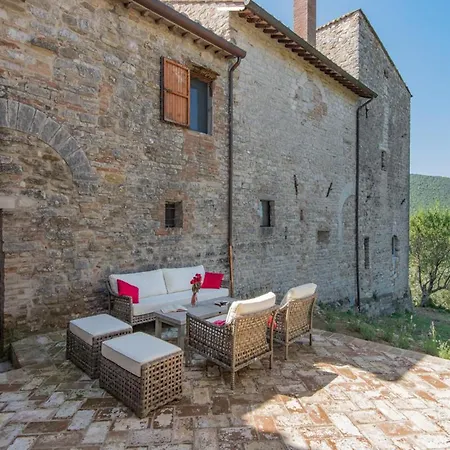 Semesterbostad Chateau Sleeps 12 With Pool Air Con And Wifi *