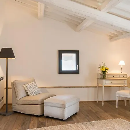 Chateau Sleeps 12 With Pool Air Con And Wifi Semesterbostad