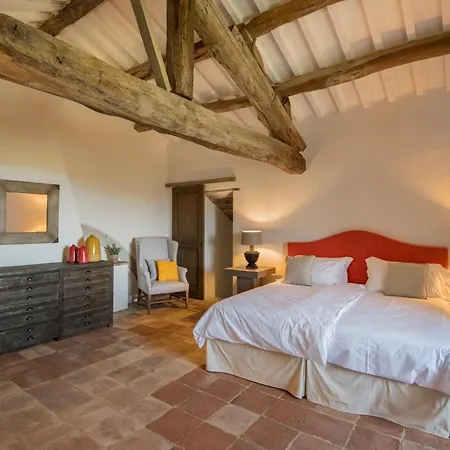Chateau Sleeps 12 With Pool Air Con And Wifi * San Giovanni del Pantano