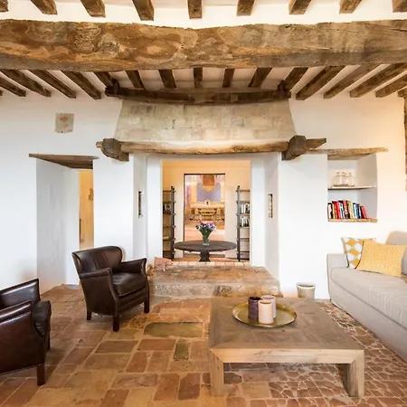 Semesterbostad Chateau Sleeps 12 With Pool Air Con And Wifi *