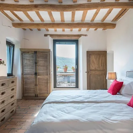 Chateau Sleeps 12 With Pool Air Con And Wifi Holiday home